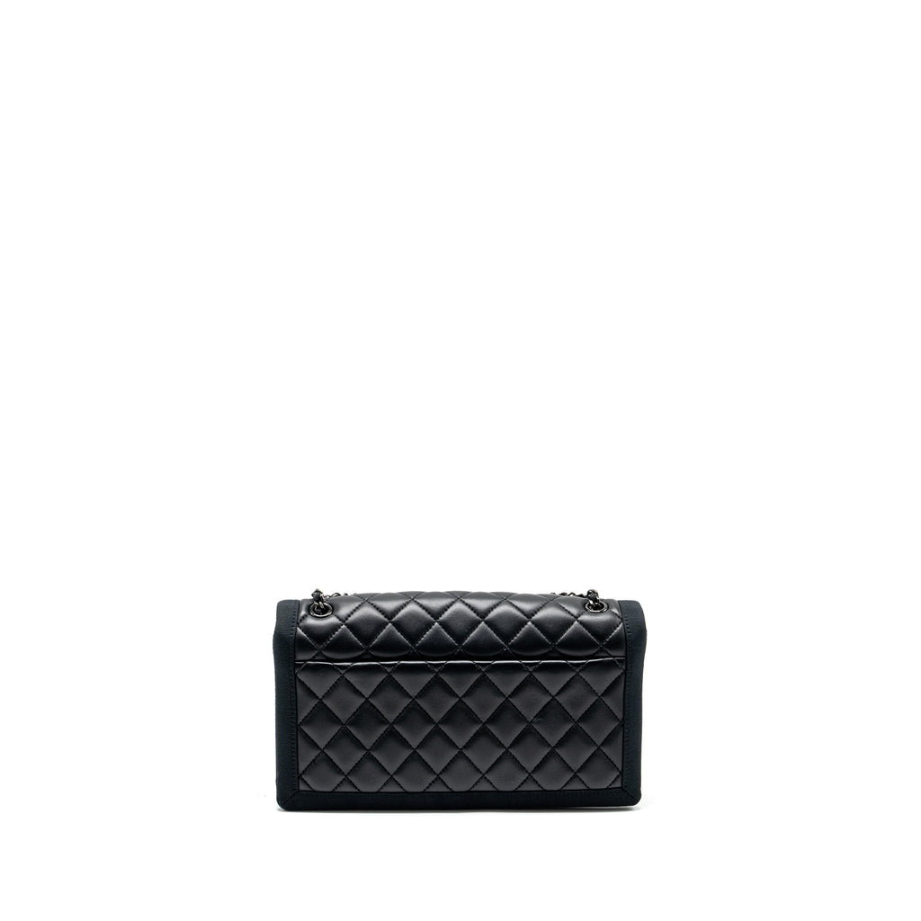 chanel-quilted-flap-bag-lambskin-fabric-so-black