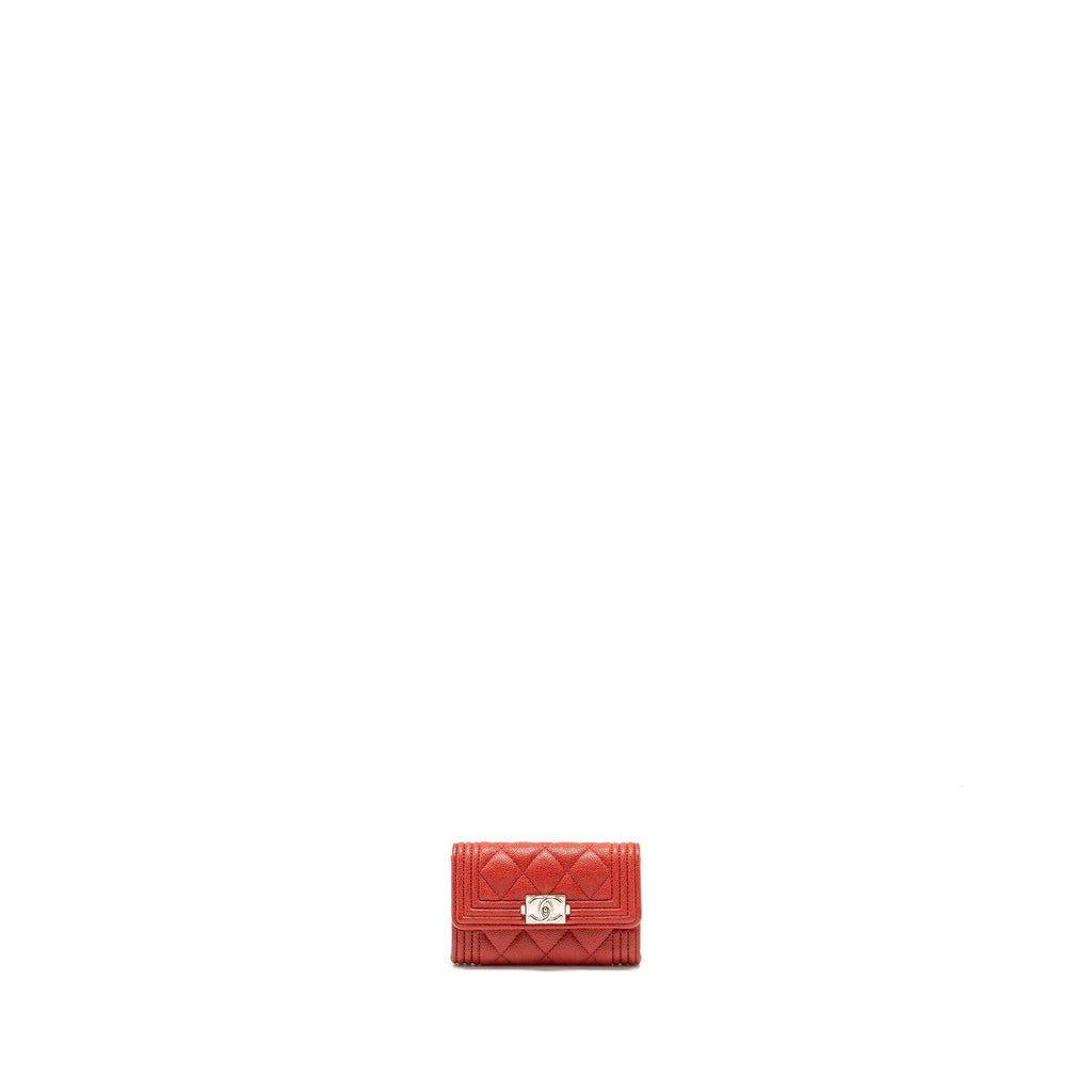 chanel-boy-flap-card-holder-caviar-red-shw