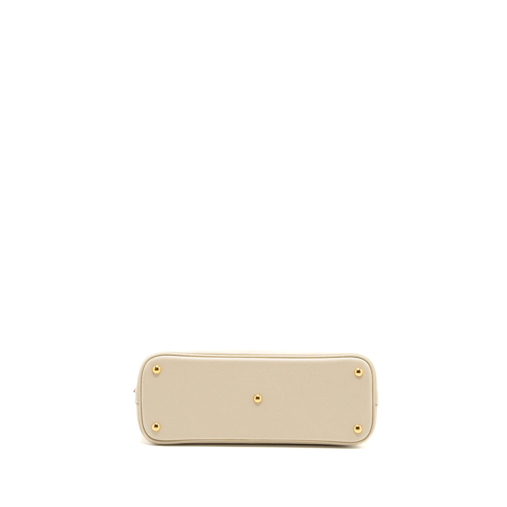 hermes-bolide-27-epsom-craie-ghw-stamp-z-with-an-extra-hermes-twilly