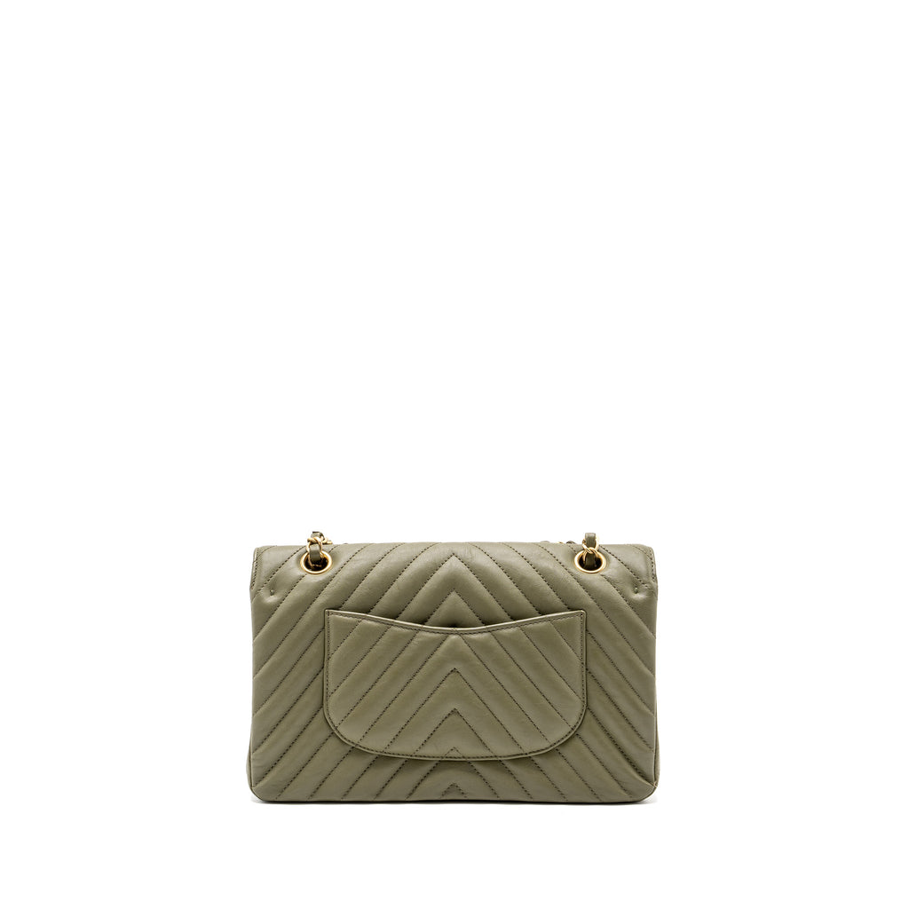 chanel-medium-classic-double-flap-bag-calfskin-chevron-green-ghw