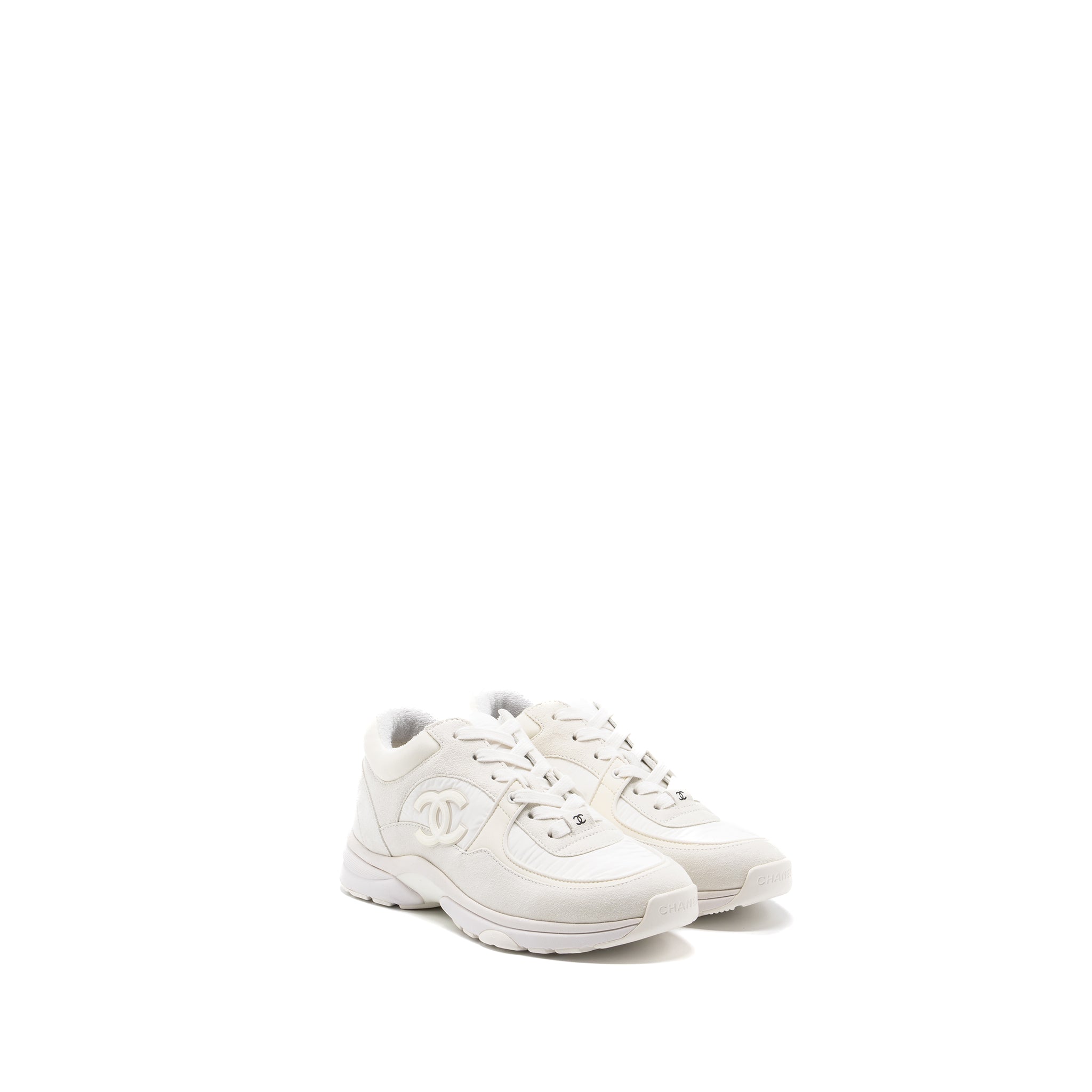 chanel-size-37-cc-logo-trainer-white