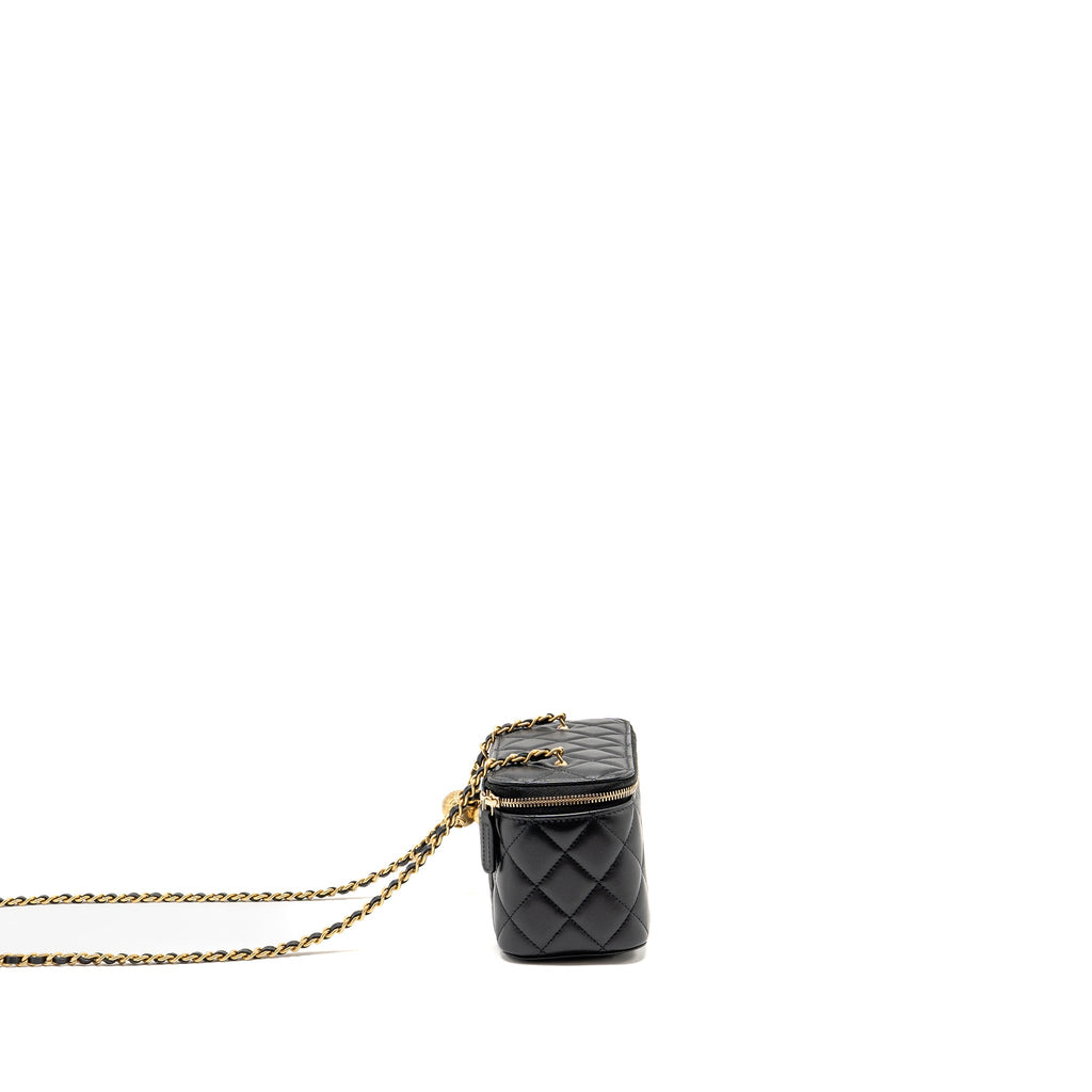 chanel-pearl-crush-long-vanity-case-lambskin-black-ghw-microchip-1