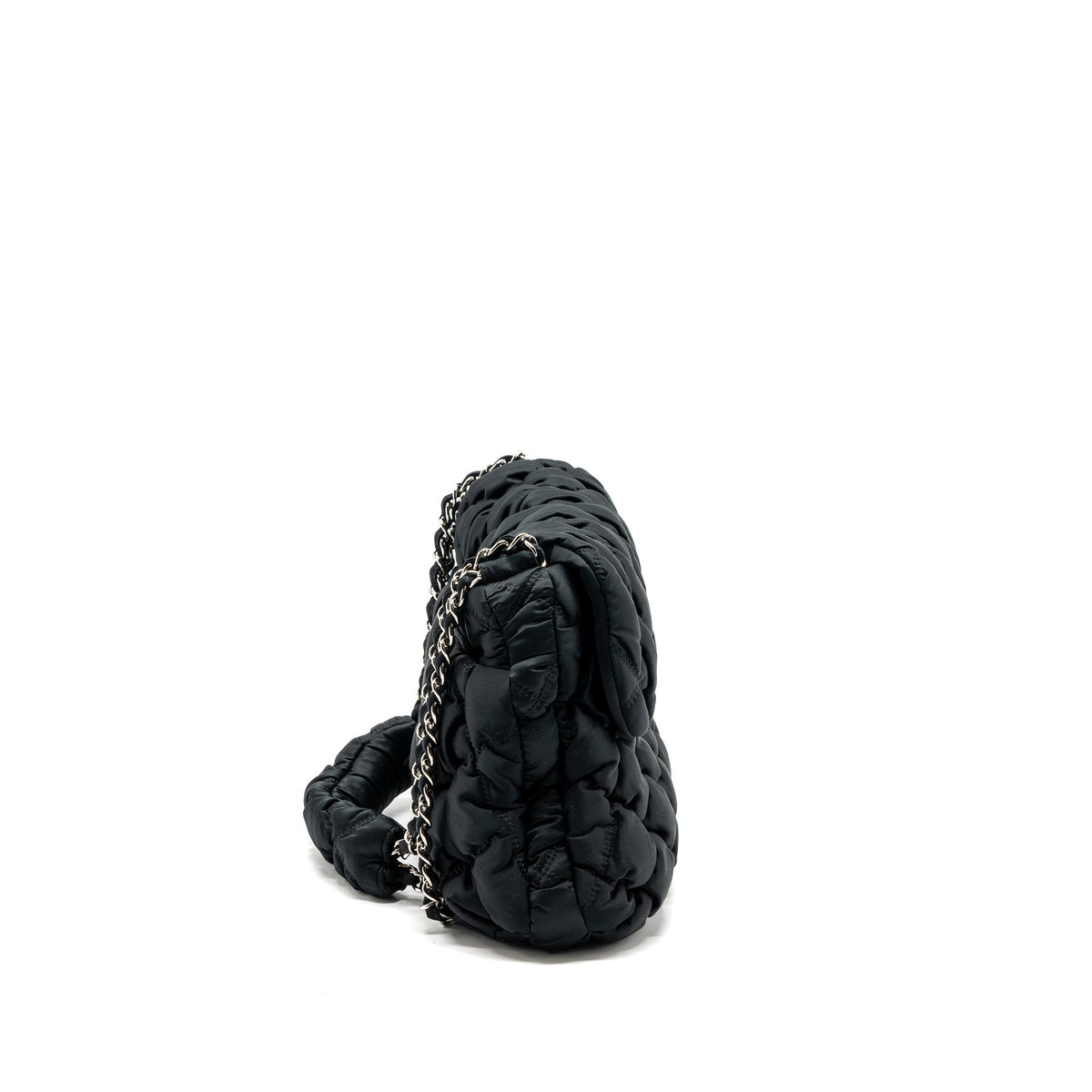chanel-quilted-flap-choulder-bag-nylon-black-shw
