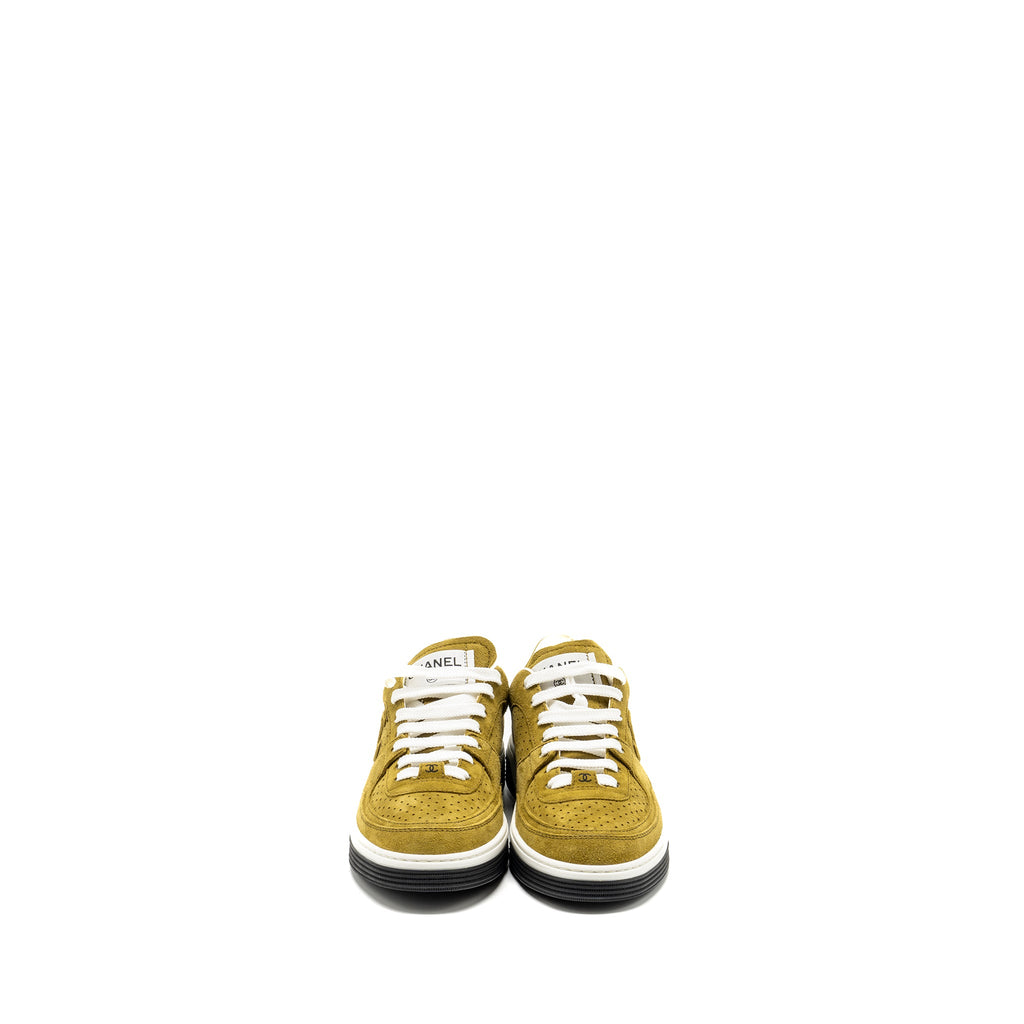 chanel-23a-size-37-5-sneakers-suede-green