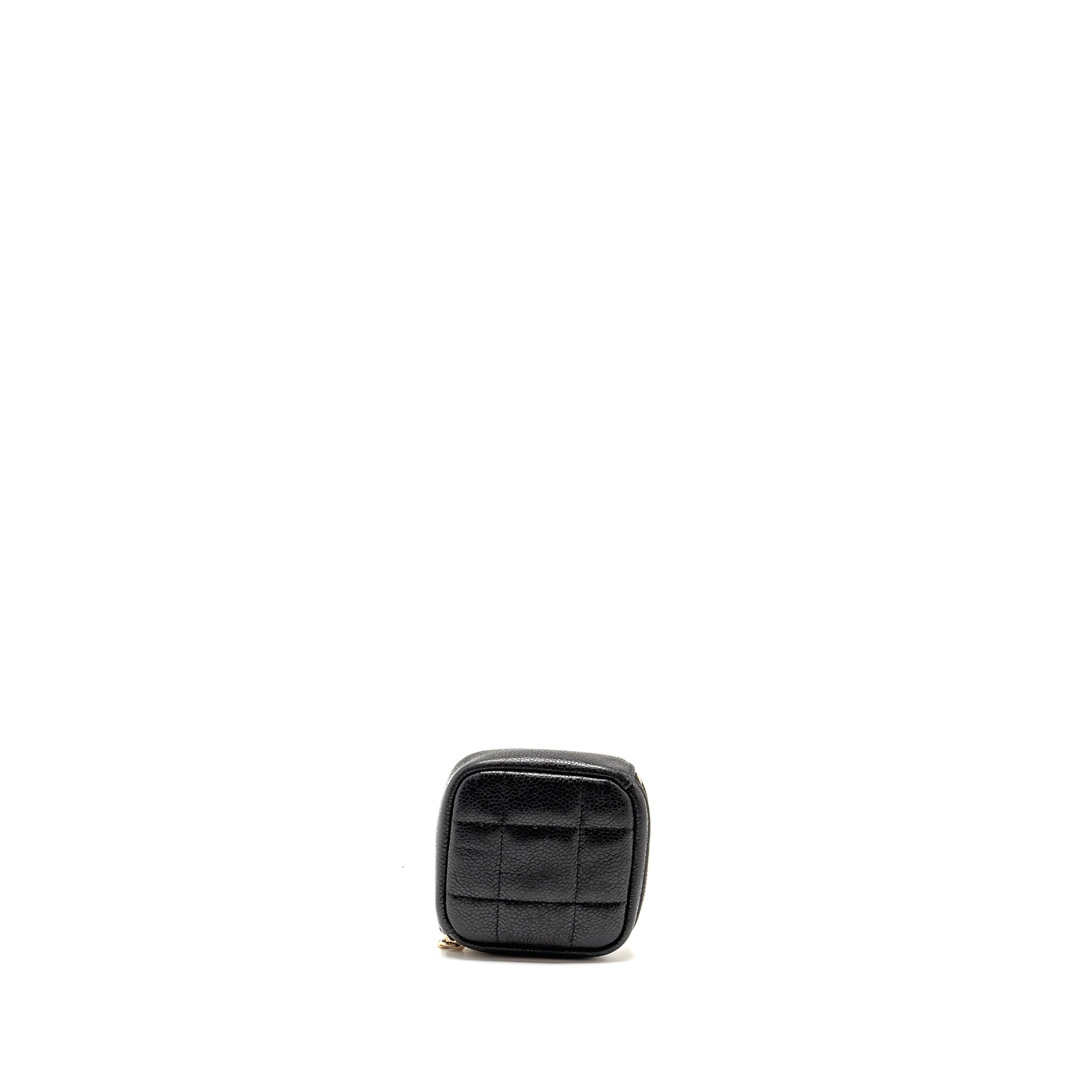 chanel-quilted-diamond-zipper-coin-purse-caviar-black-ghw