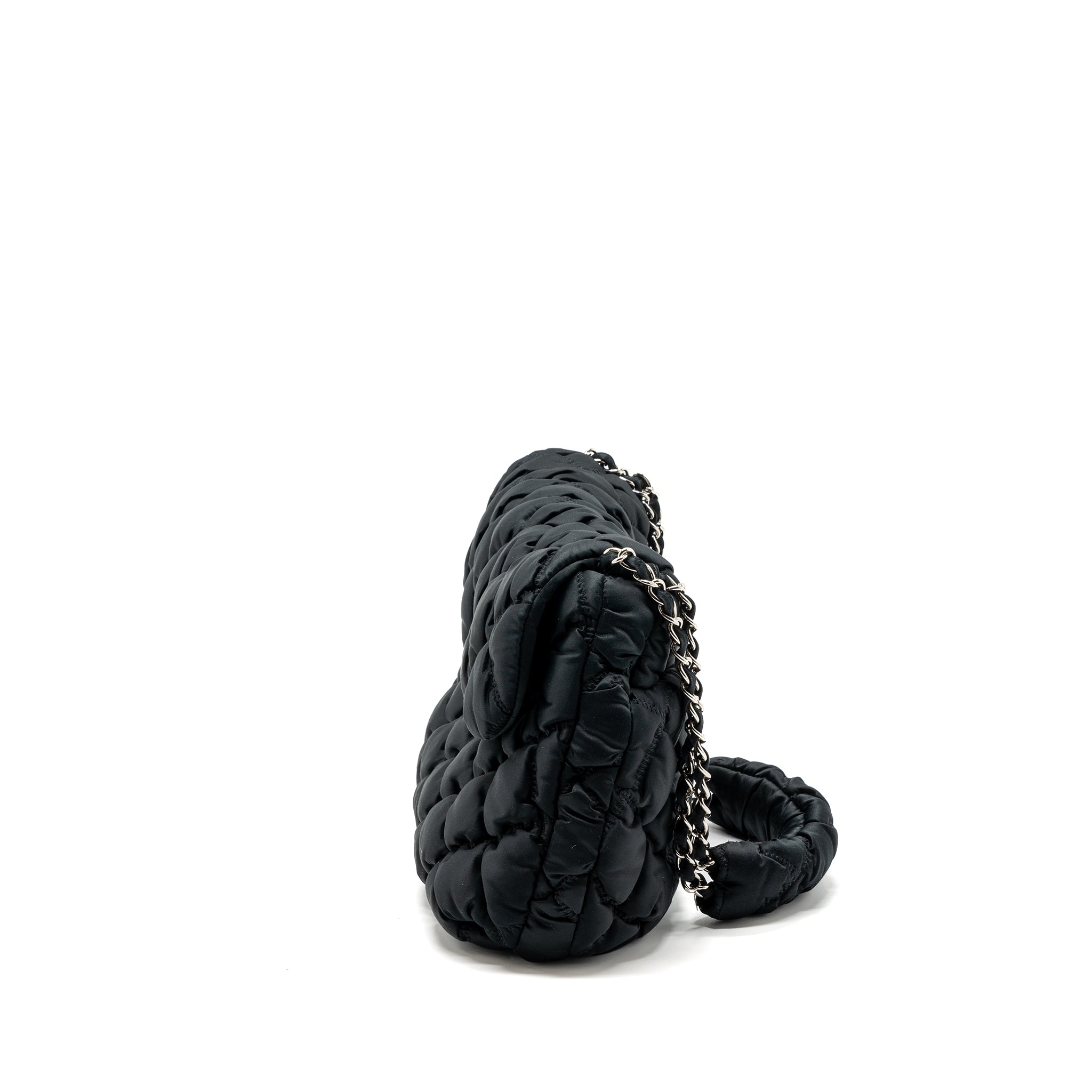 chanel-quilted-flap-choulder-bag-nylon-black-shw