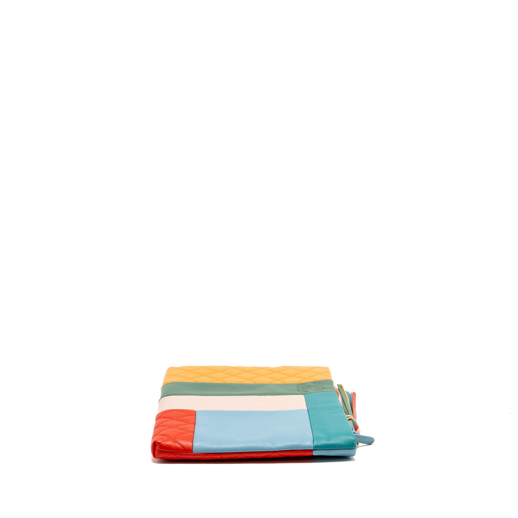 chanel-17c-large-colourblock-o-case-clutch-lambskin-multicolour-ghw