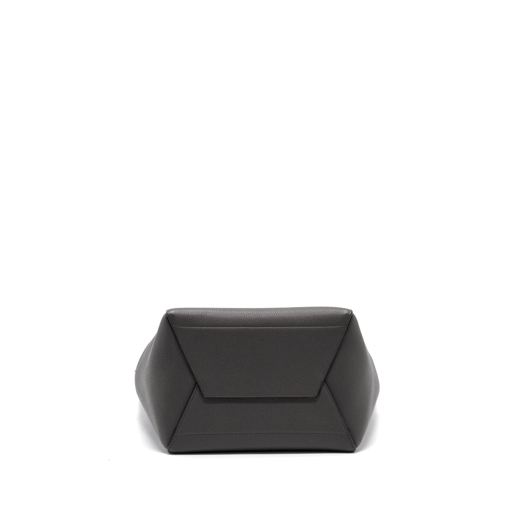 celine-sangle-bucket-grained-calfskin-grey-ghw