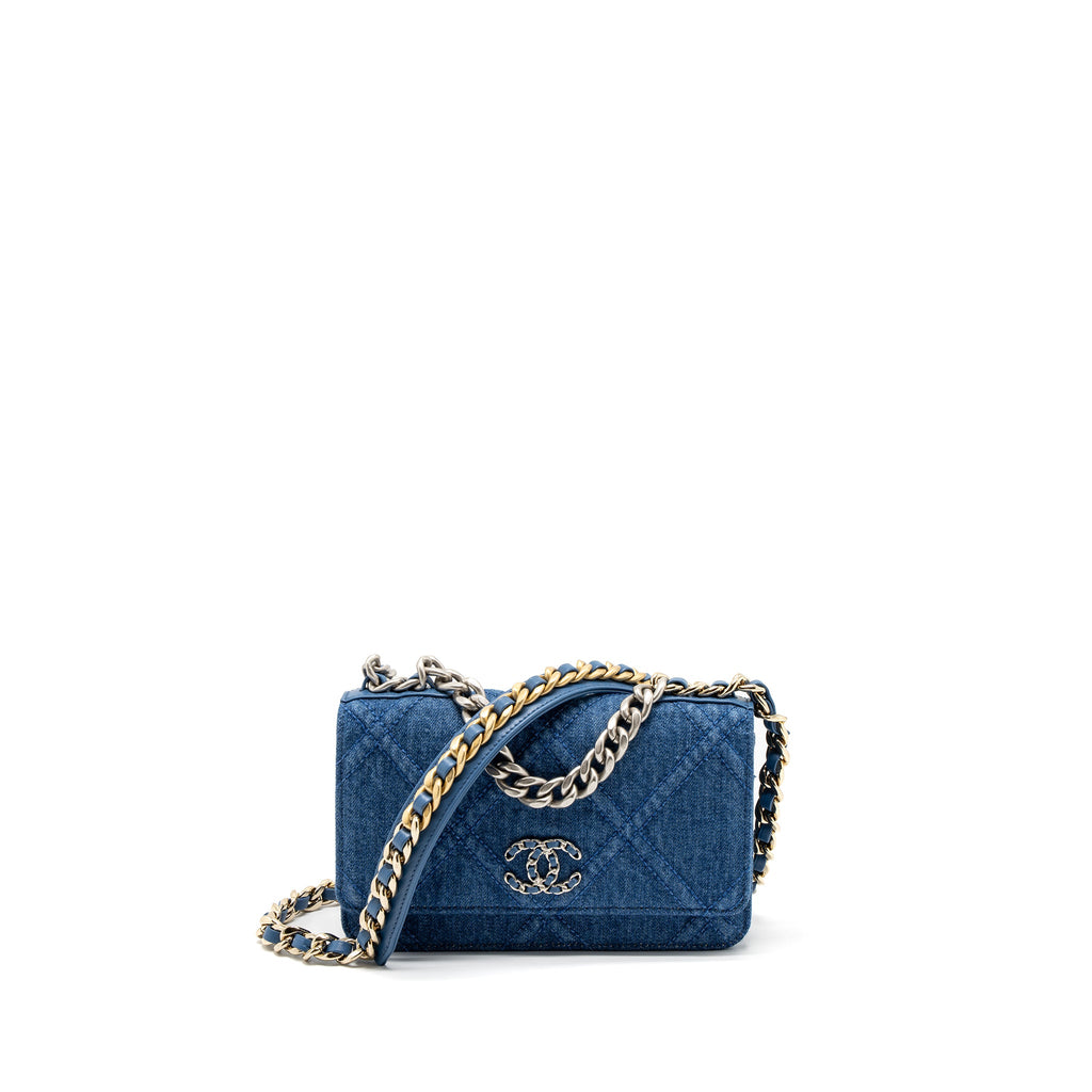 chanel-19-wallet-on-chain-denim-blue-multicolor-hardware