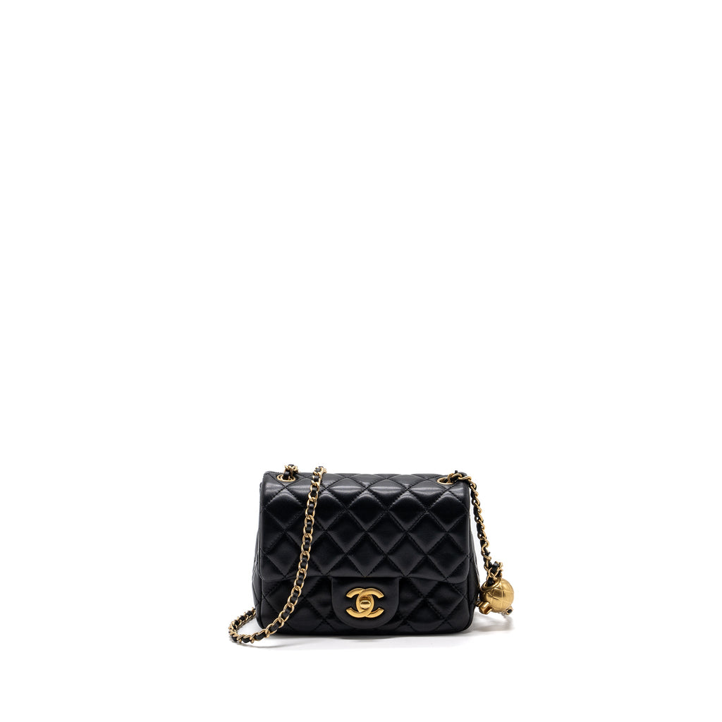 chanel-pearl-crush-mini-square-lambskin-black-ghwmicrochip