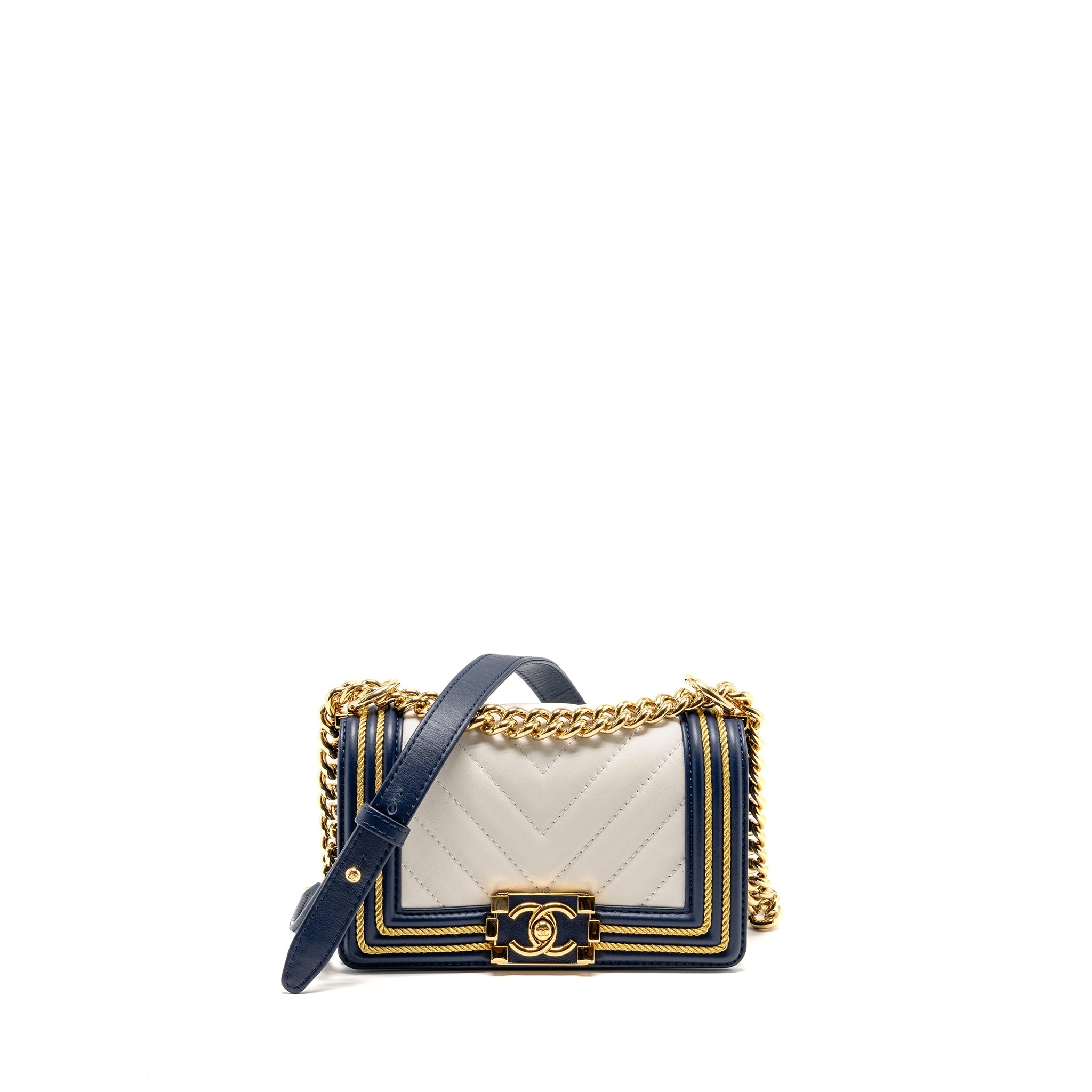 chanel-small-chevron-boy-bag-calfskin-white-navy-ghw