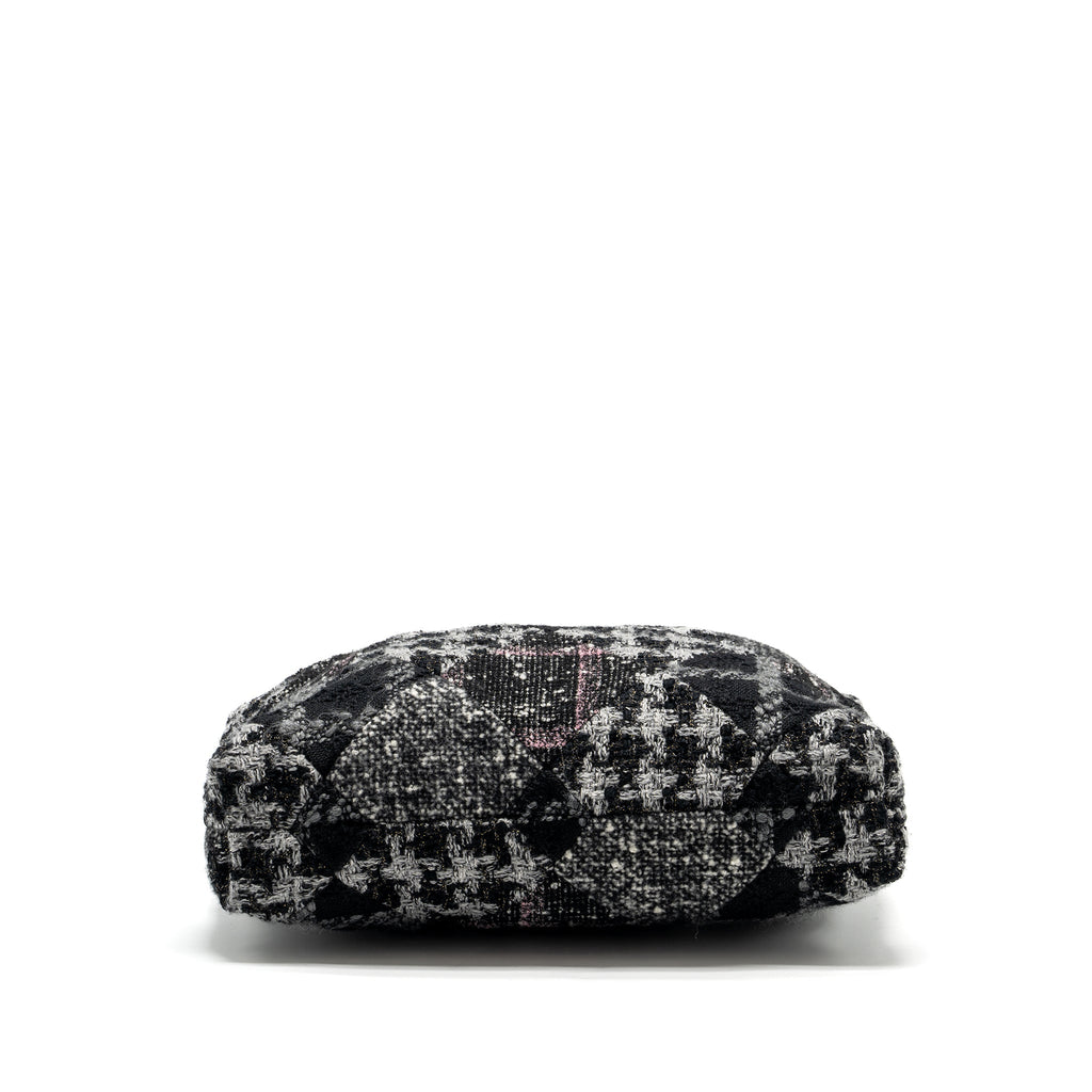 chanel-medium-22-bag-fabric-tweed-multicolour-ghw-microchip
