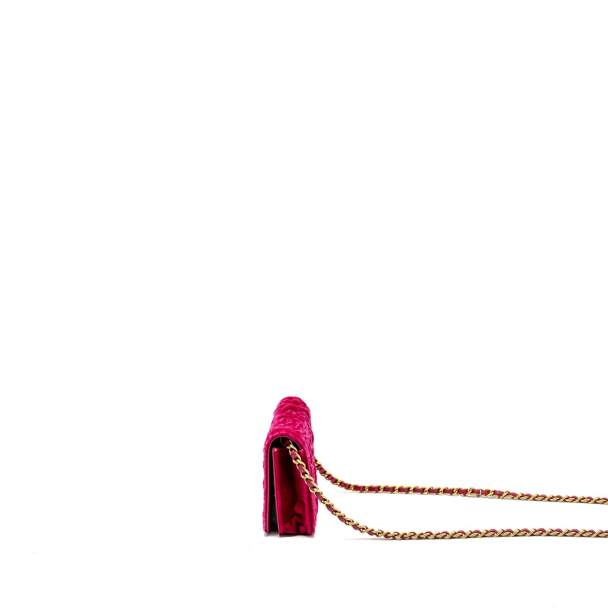 chanel-21a-mini-camelia-flap-bag-velvet-fushia-ghw