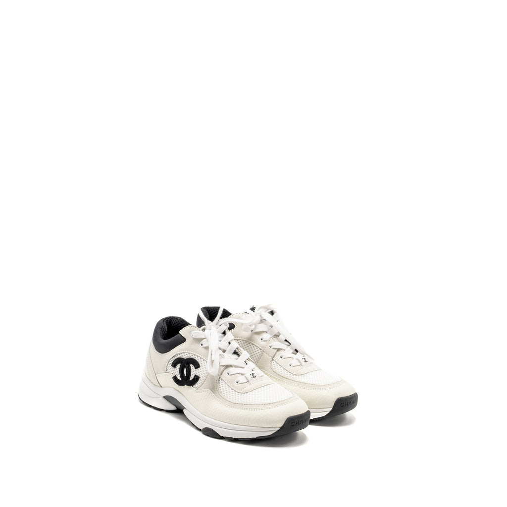 chanel-shoe-white
