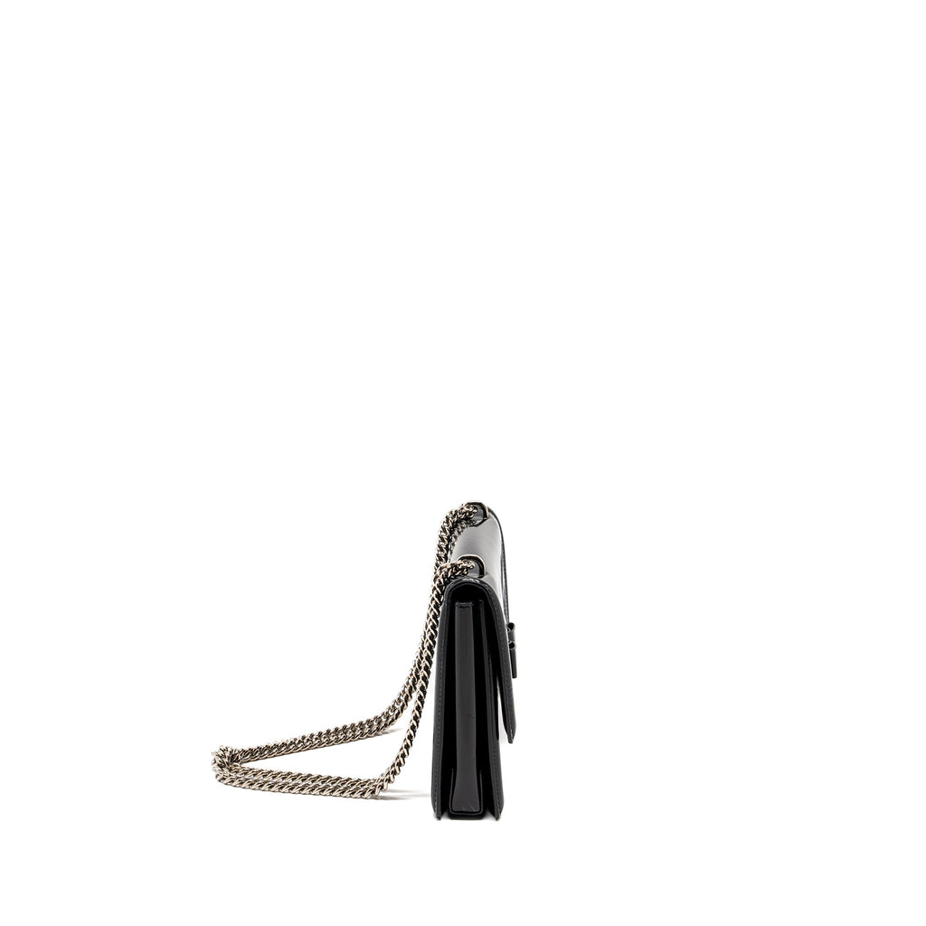 ferragamo-ginny-shoulder-bag-patent-black-shw