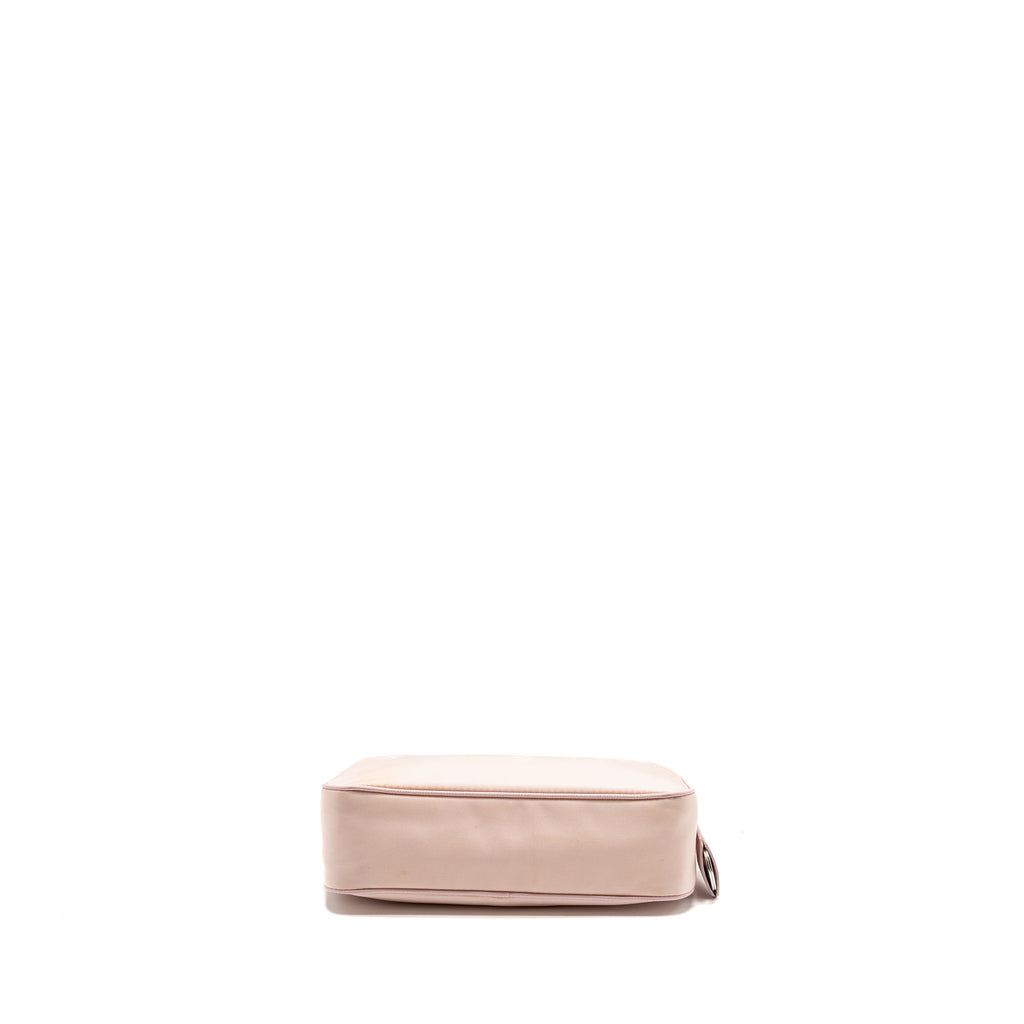 prada-re-edition-2005-saffiano-bag-re-nylon-alabastro-shw-copy