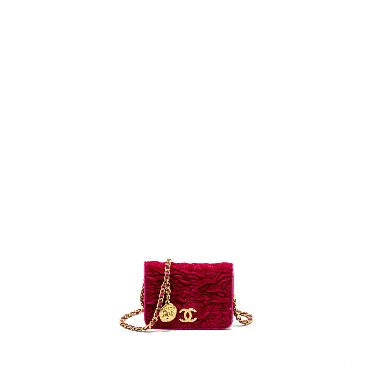 chanel-21a-mini-camelia-flap-bag-velvet-fushia-ghw