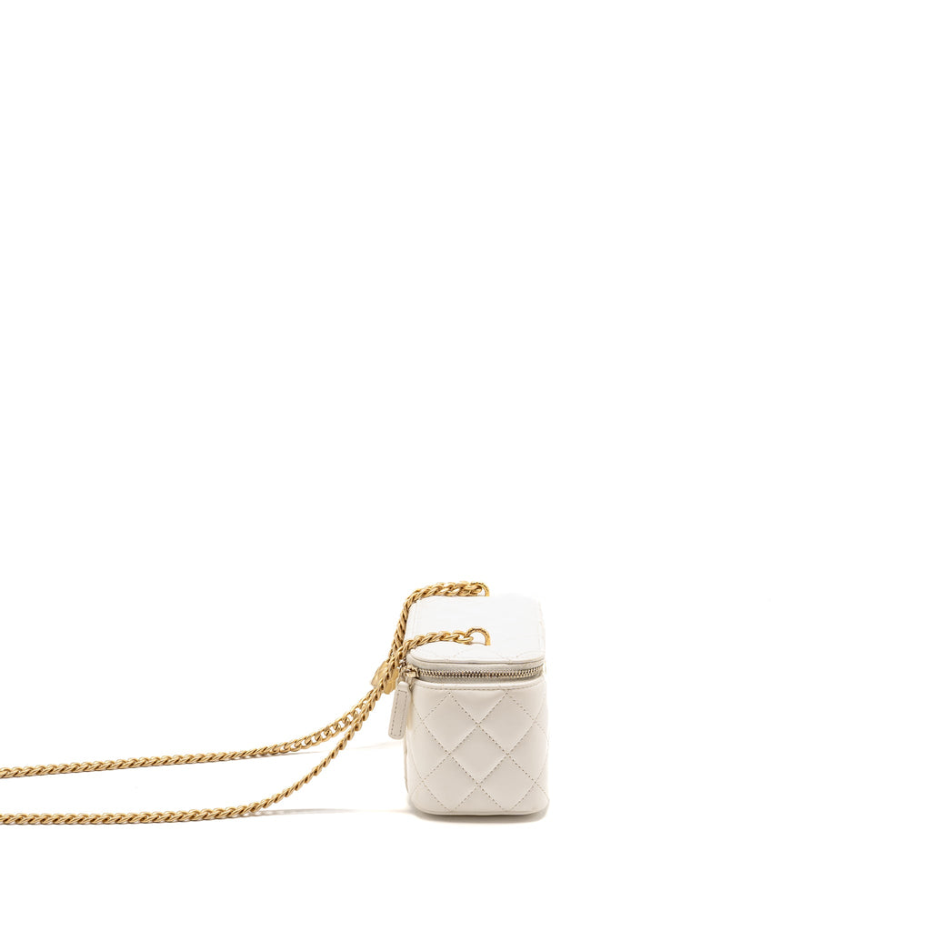 chanel-bag-white