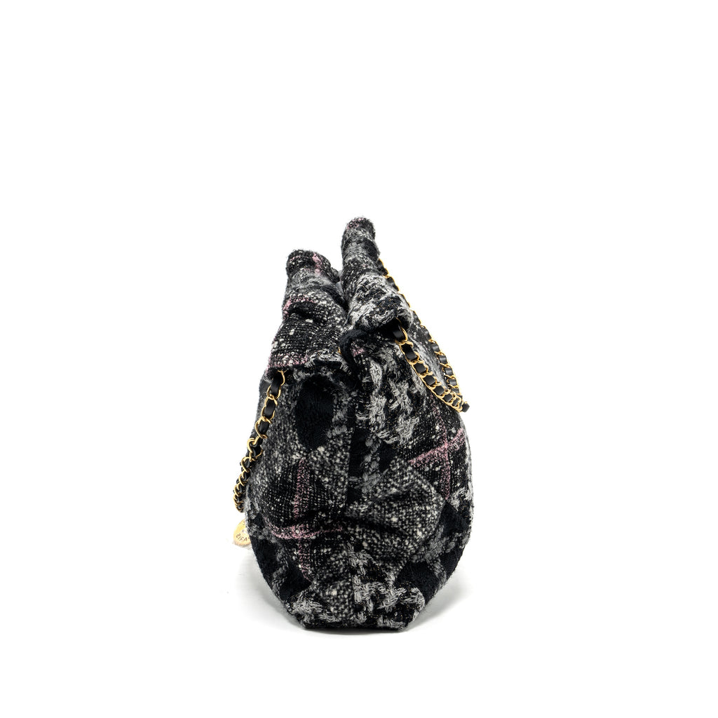 chanel-medium-22-bag-fabric-tweed-multicolour-ghw-microchip
