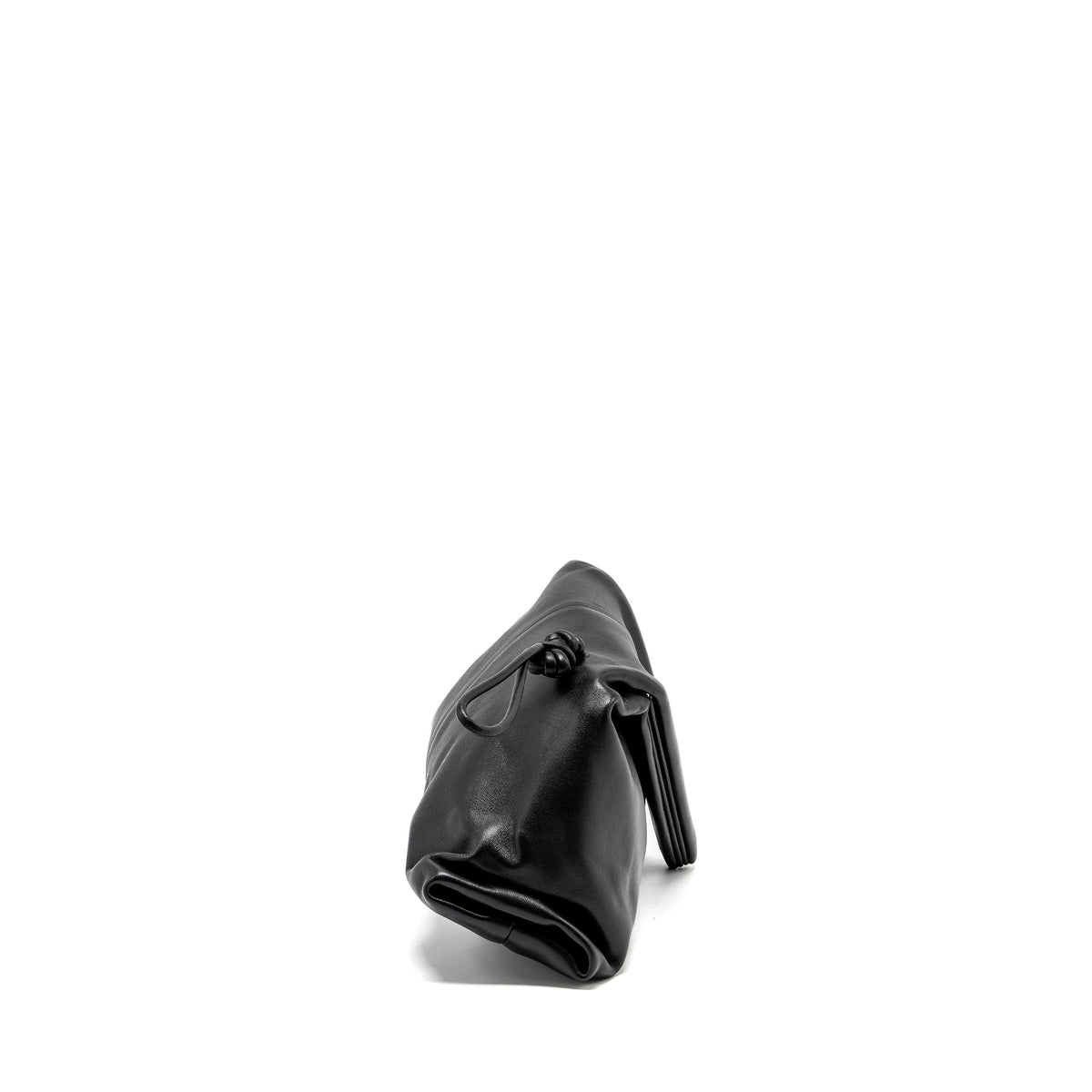 bottega-veneta-trine-envelop-clutch-leather-black-shw