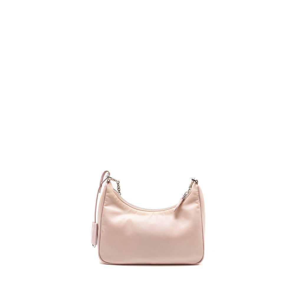 prada-re-edition-2005-saffiano-bag-re-nylon-alabastro-shw-copy