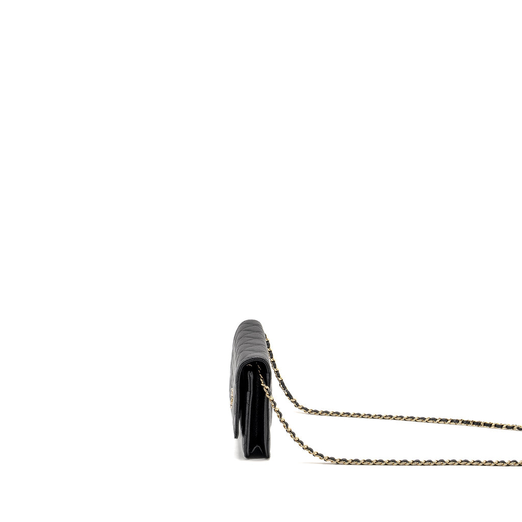 chanel-detailed-cc-logo-wallet-on-chain-caviar-black-lghw-microchip-copy