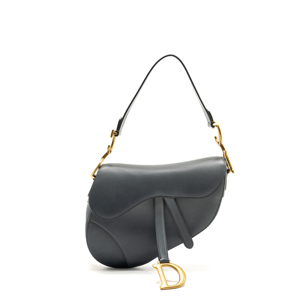 dior-medium-saddle-bag-calfskin-mist-blue-gradient-ghw