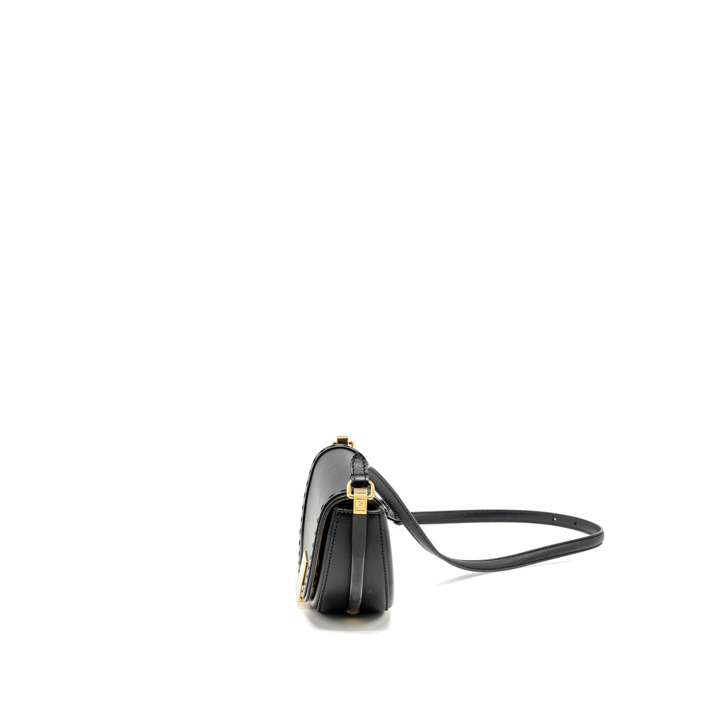 fendi-moonlight-shoulder-bag-calfskin-black-ghw