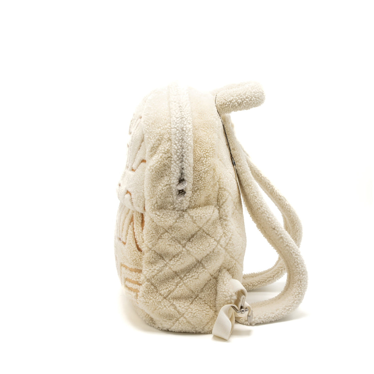 chanel-19b-backpack-shearling-white-multicolour-shw