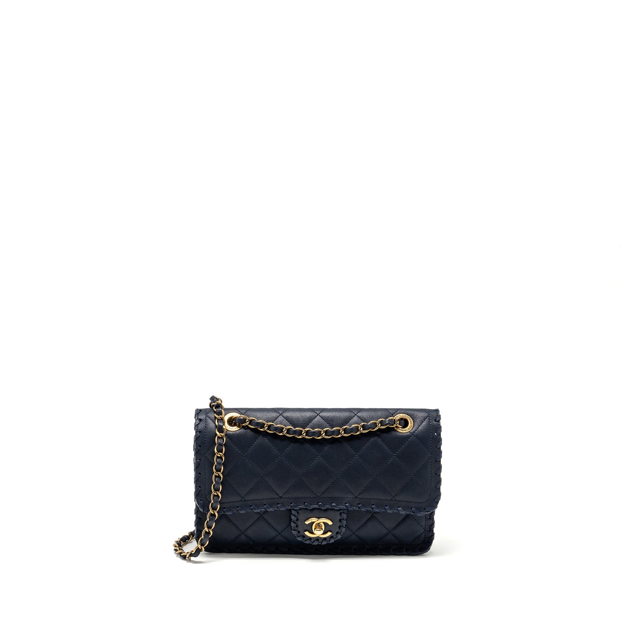 chanel-seasonal-flap-bag-calfskin-navy-ghw