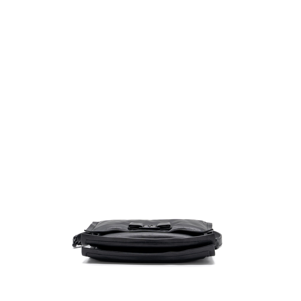salvatore-ferragamo-small-viva-bow-shoulder-bag-black-bhw