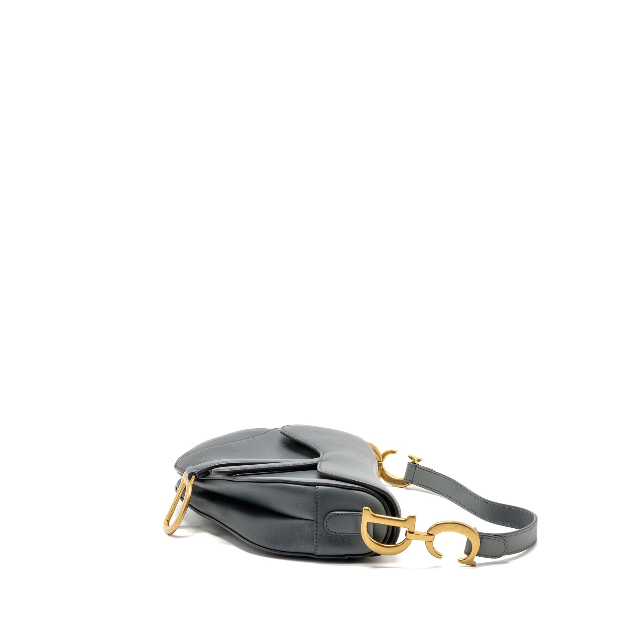 dior-medium-saddle-bag-calfskin-mist-blue-gradient-ghw