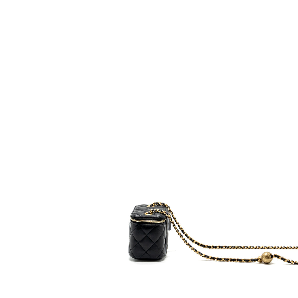 chanel-pearl-crush-mini-vanity-with-chain-lambskin-black-with-ghw