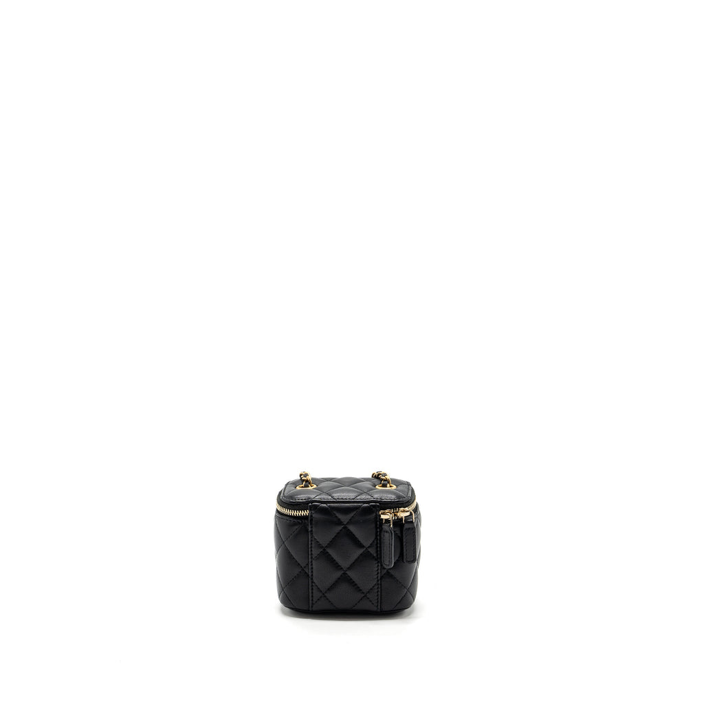 chanel-pearl-crush-mini-vanity-with-chain-lambskin-black-with-ghw