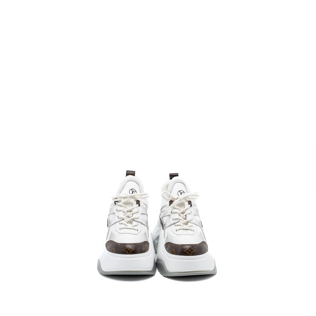 louis-vuitton-white-shoes