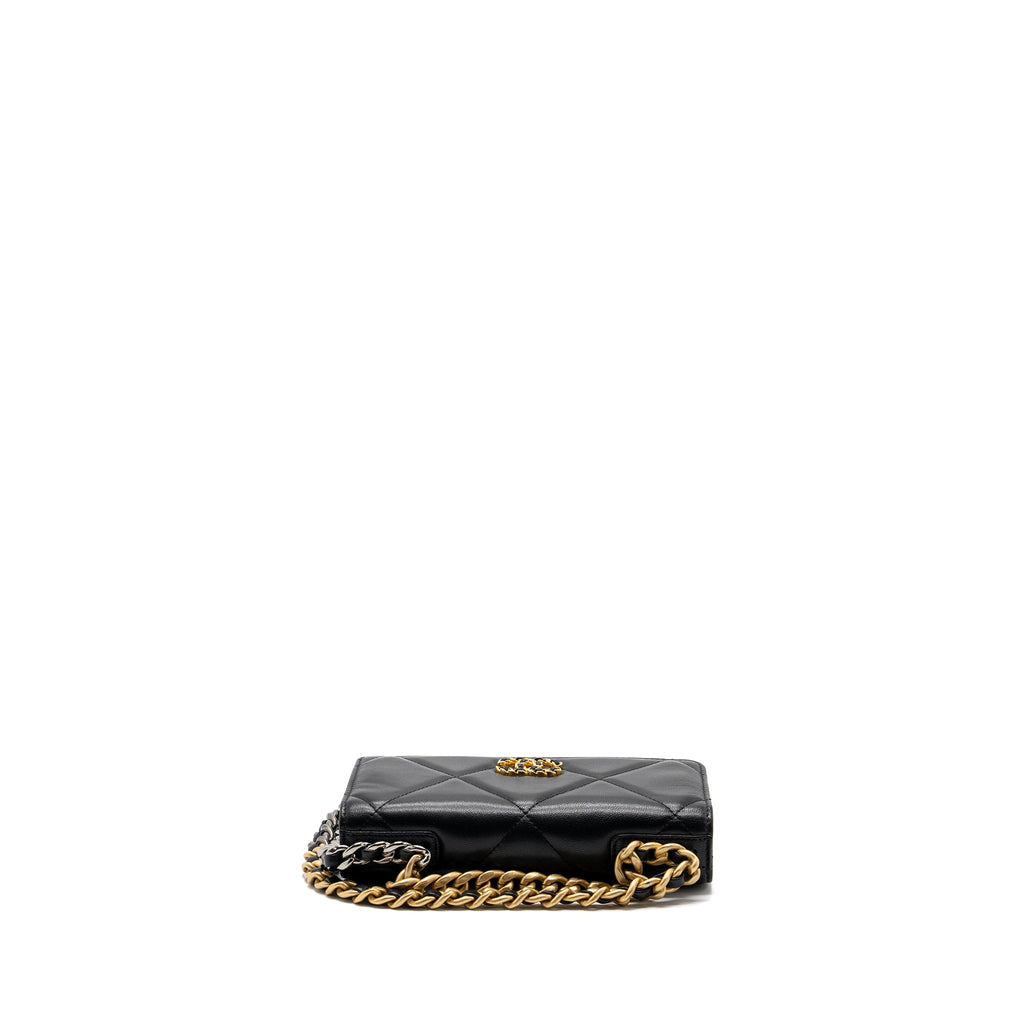 chanel-19-wallet-on-chain-lambskin-black-multicolor-hardware