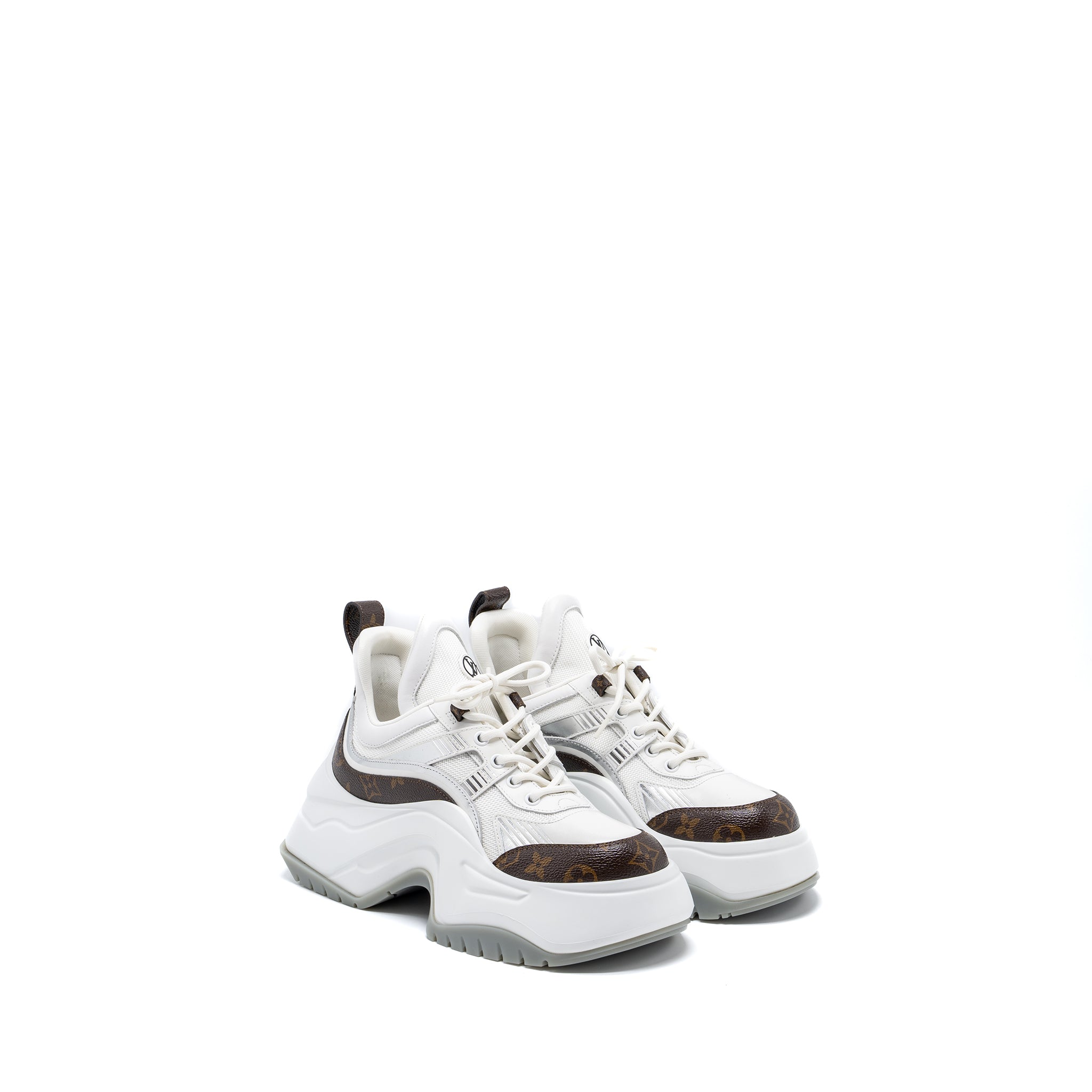 louis-vuitton-white-shoes