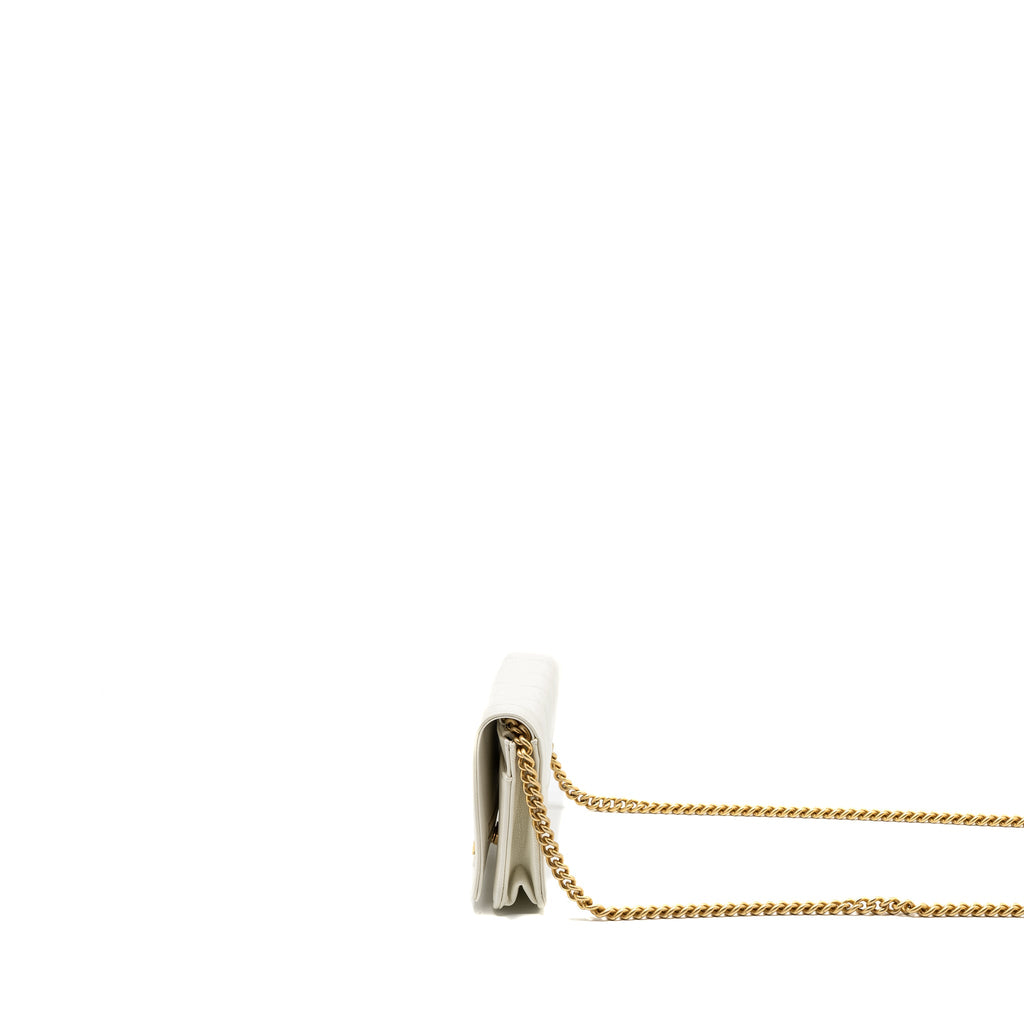 chanel-classic-boy-wallet-on-chain-caviar-white-ghwmicrochip