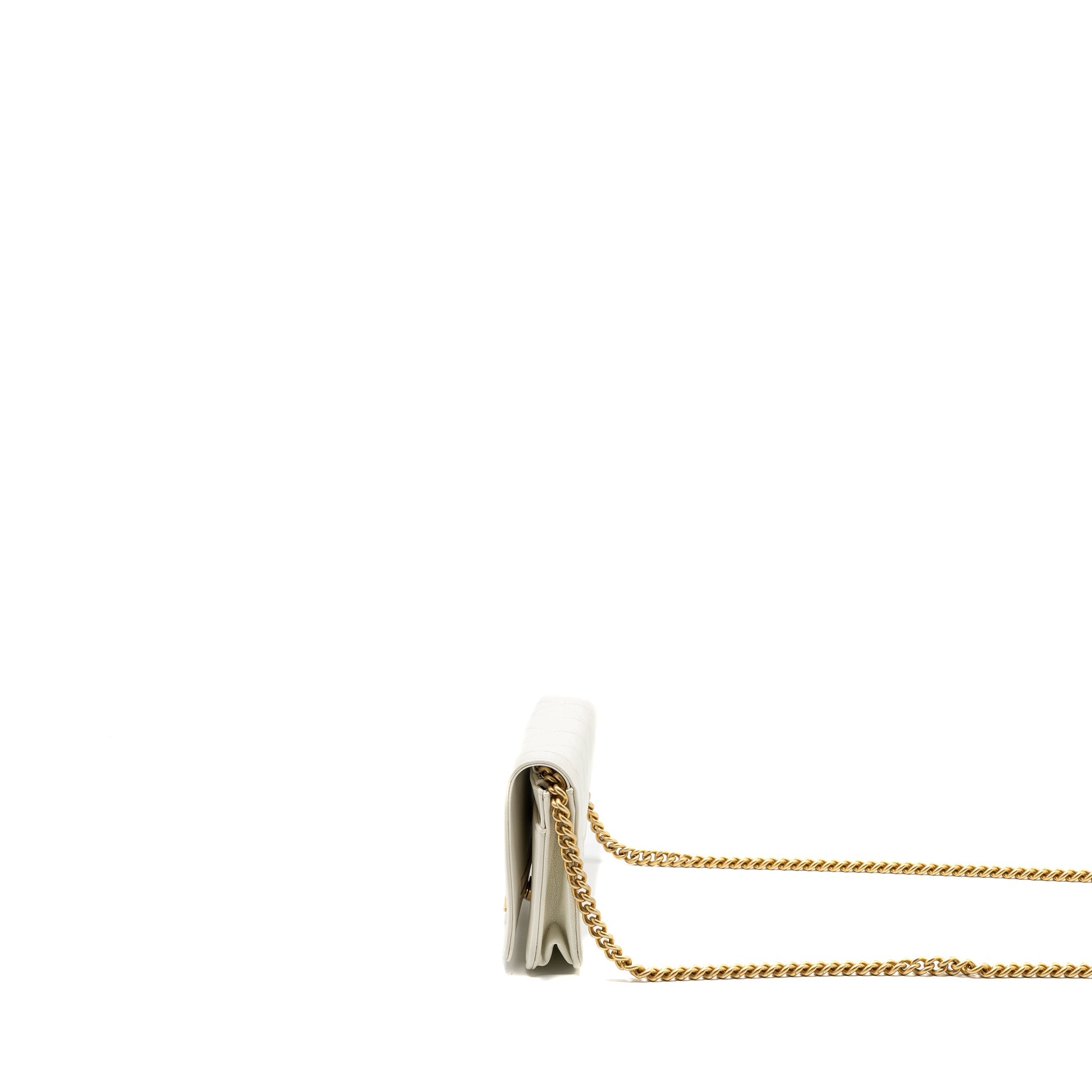 chanel-classic-boy-wallet-on-chain-caviar-white-ghwmicrochip