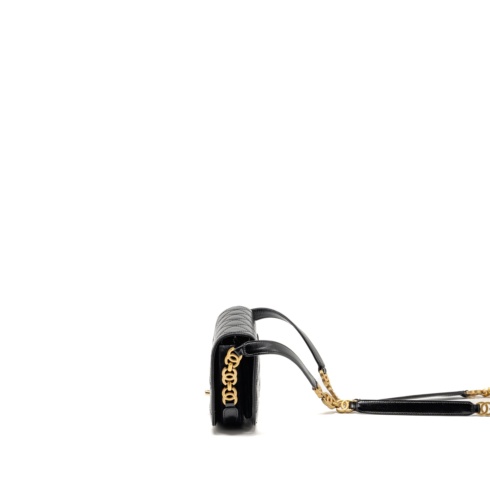 chanel-black-t7jh8ak3