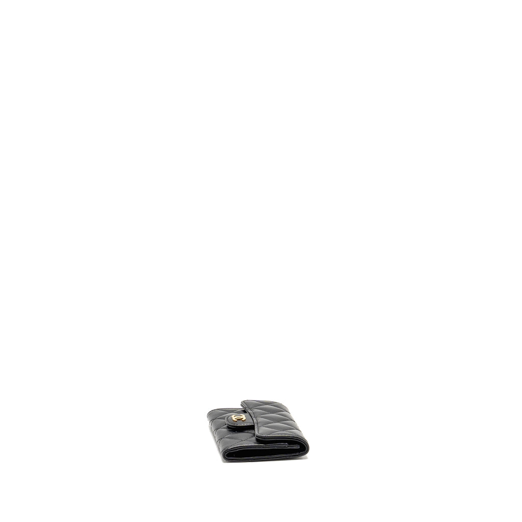 chanel-classic-flap-card-holder-lambskin-black-ghw