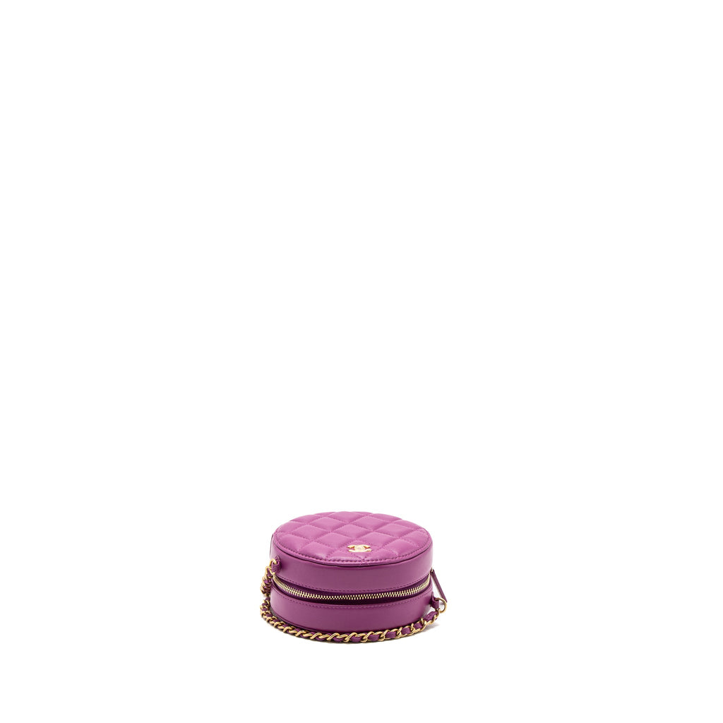 chanel-pearl-crush-mini-round-clutch-with-chain