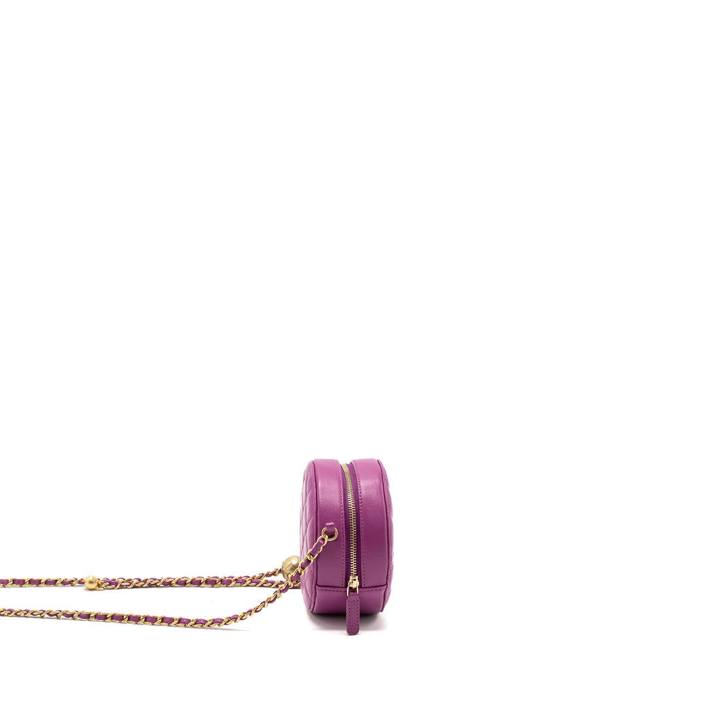 chanel-pearl-crush-mini-round-clutch-with-chain