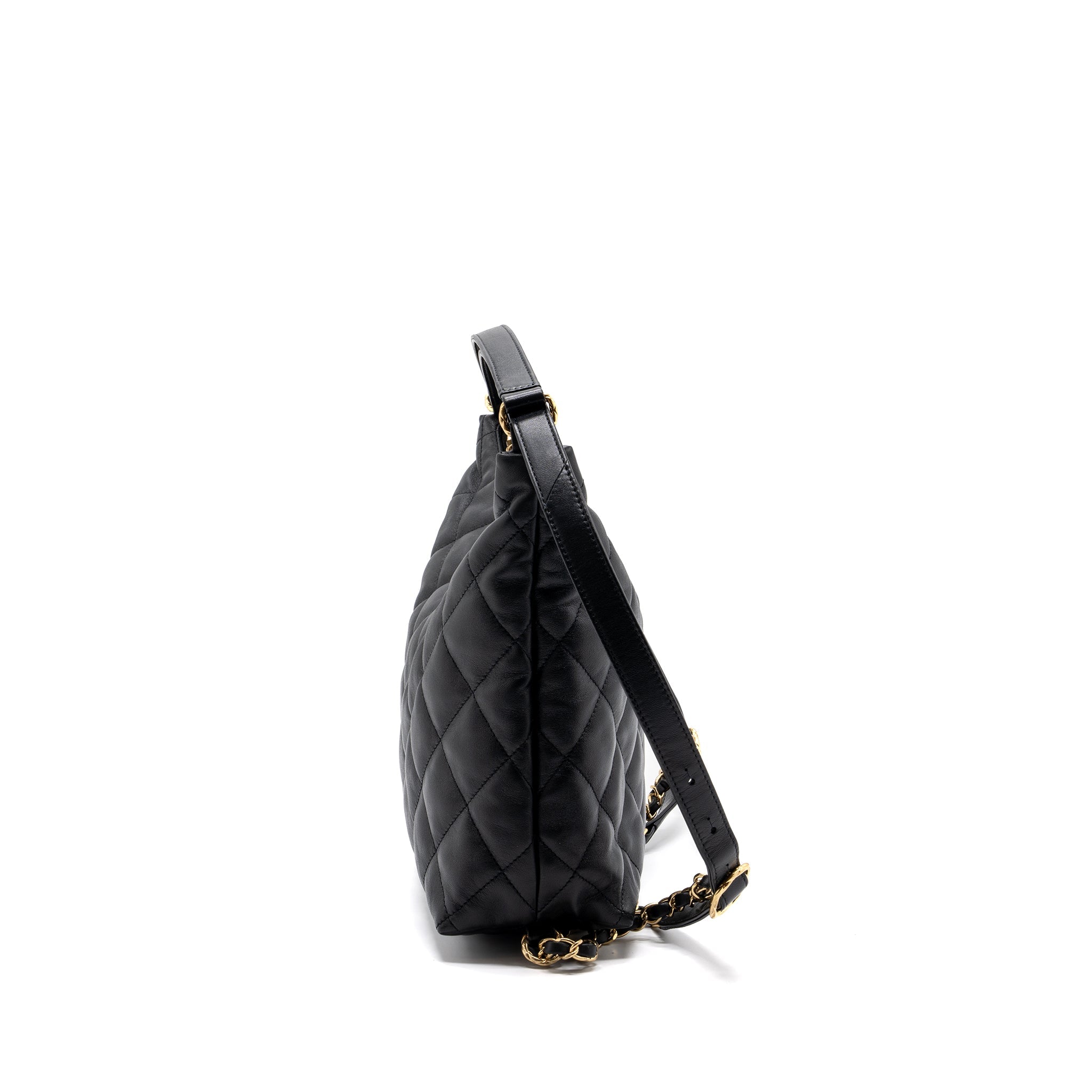 chanel-22b-hobo-bag-lambskin-black-ghw-microchip-1
