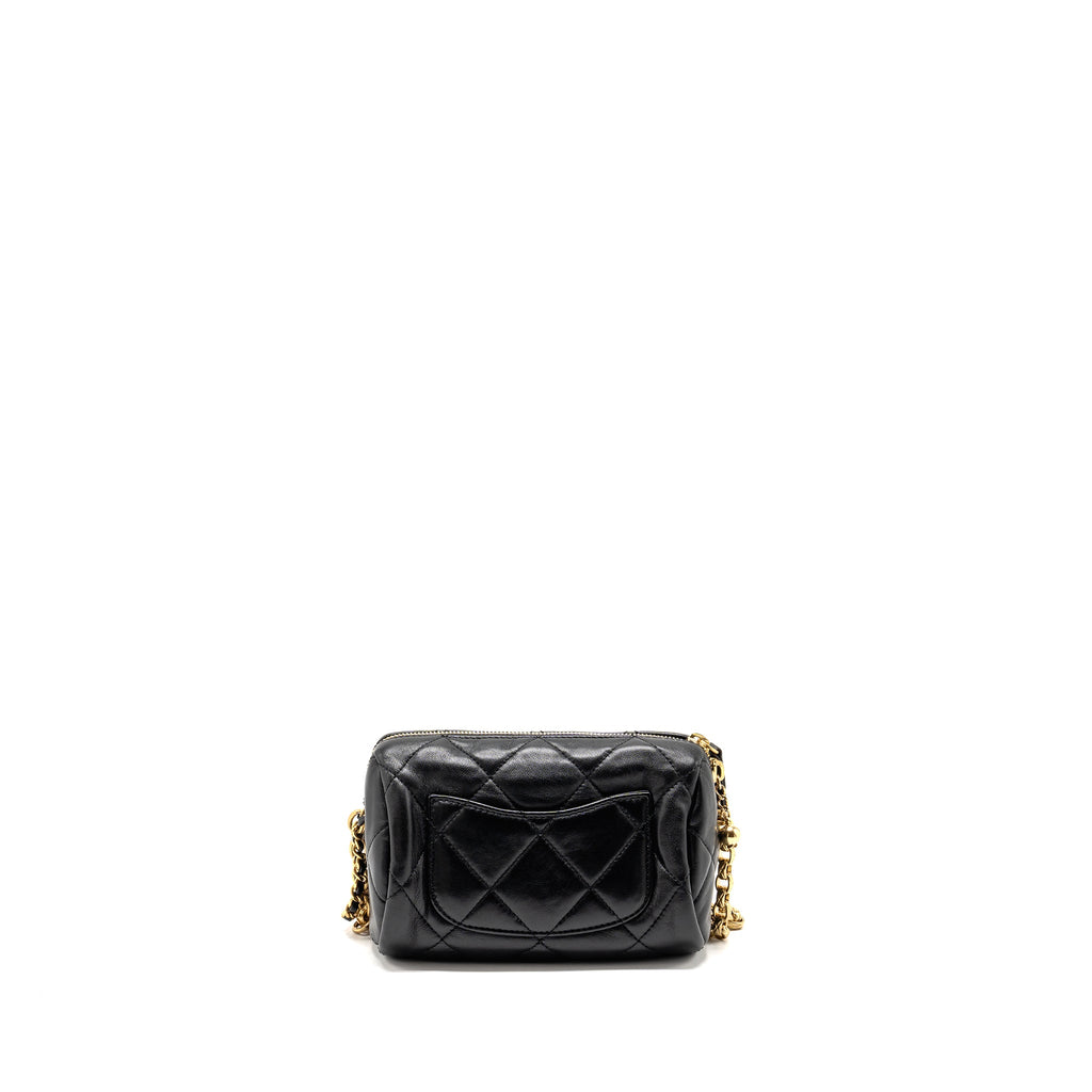 chanel-22a-detail-chain-bowling-bag-lambskin-black-ghwmicrochip
