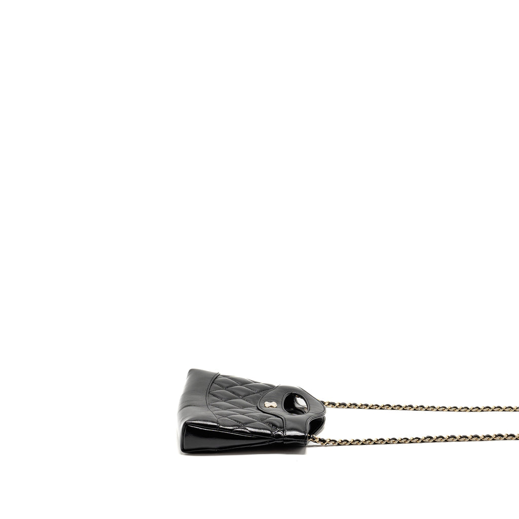 chanel-mini-31-clutch-with-chain-shiny-calfskin-black-lghw-microchip-1