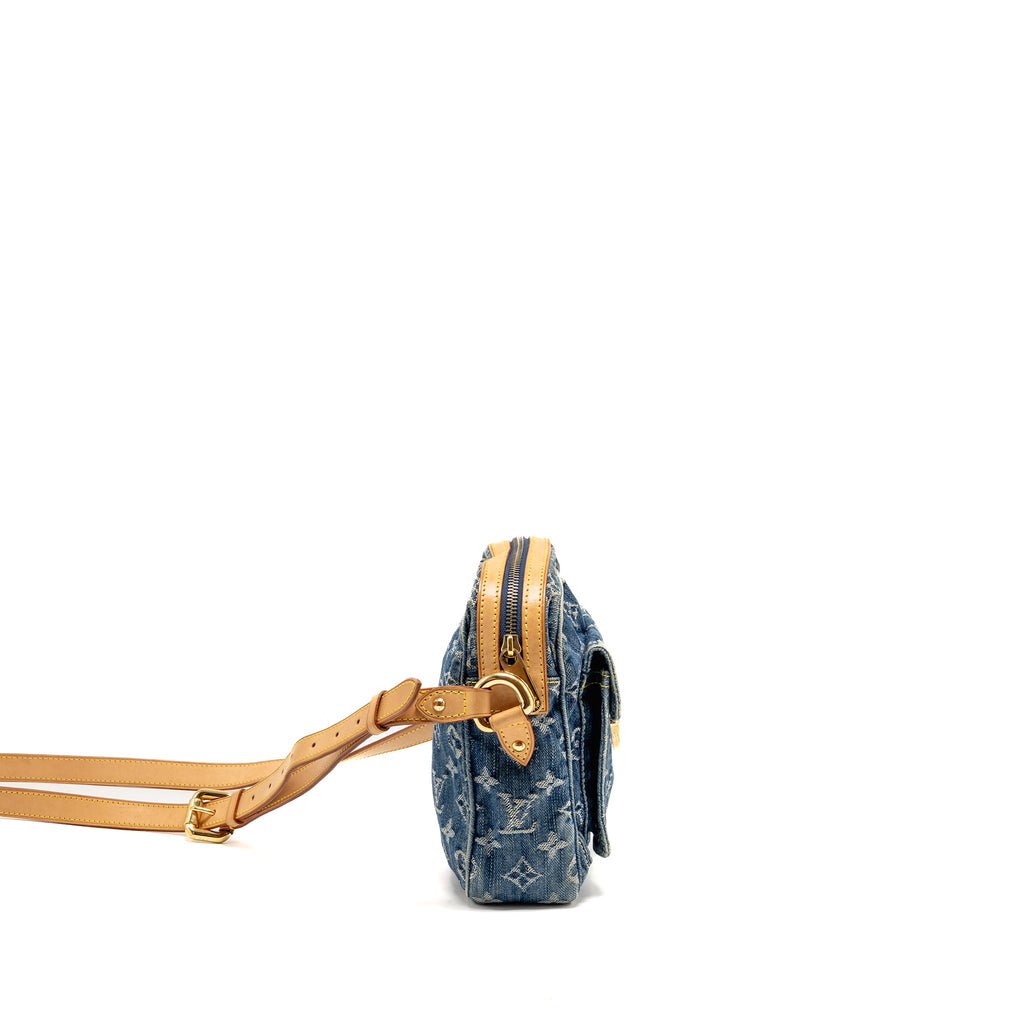 louis-vuitton-vintage-denim-camera-bag-monogram-blue-denim-ghw-copy