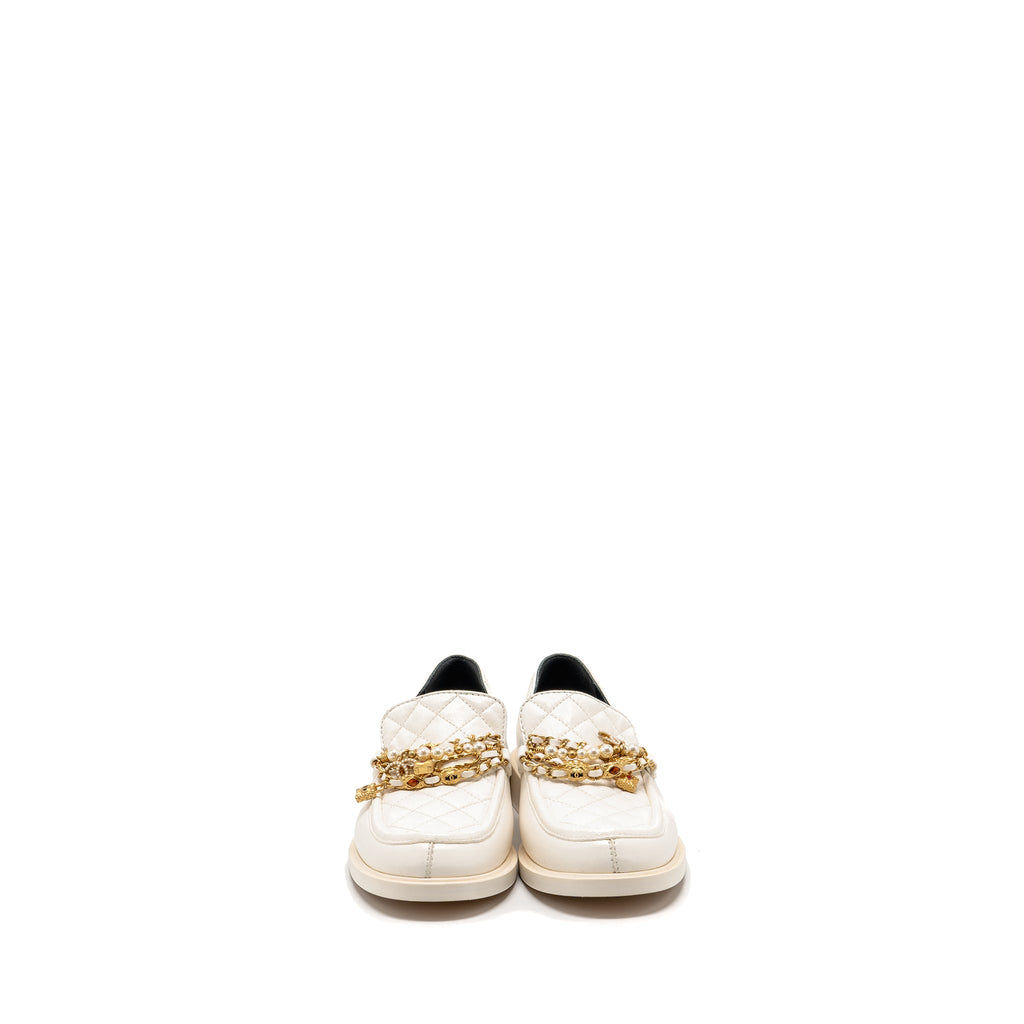 chanel-size-39-leather-chain-pearl-cc-logo-loafer-lambskin-white-ghw