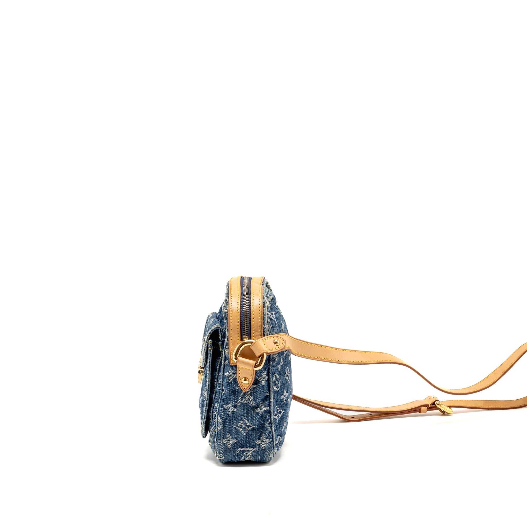 louis-vuitton-vintage-denim-camera-bag-monogram-blue-denim-ghw-copy