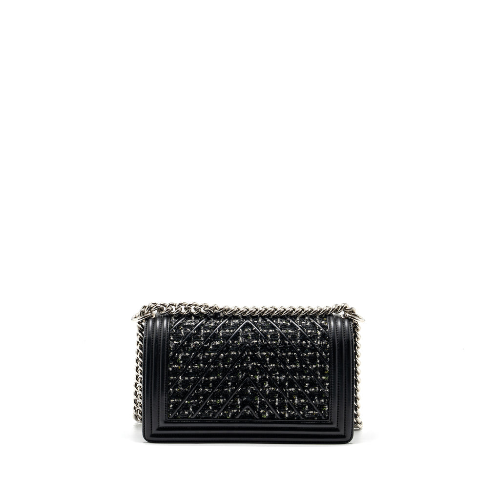 chanel-medium-boy-bag-tweed-calfskin-multicolour-shw